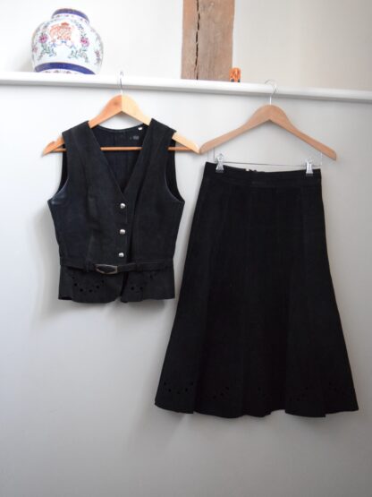 70s Suede Waistcoat and Skirt Set. Size Small - Image 5